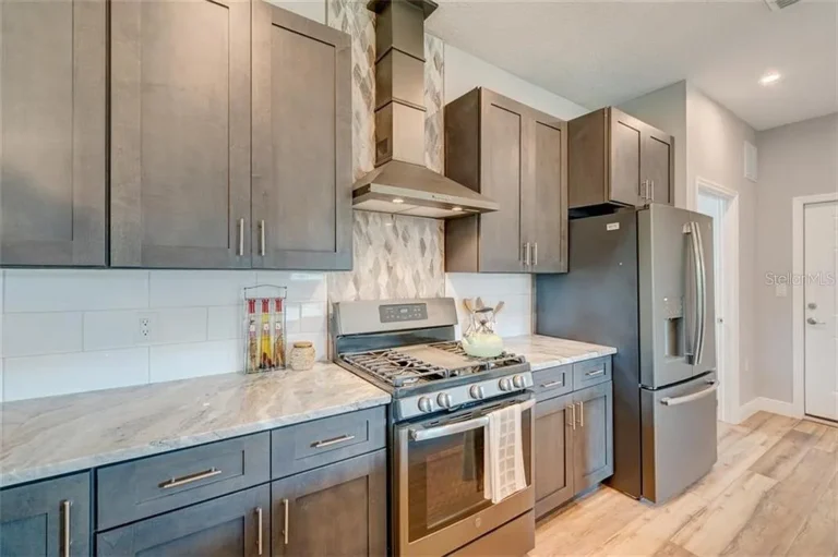 Crowned Cabinets - Luxury Kitchen Cabinets Dunedin