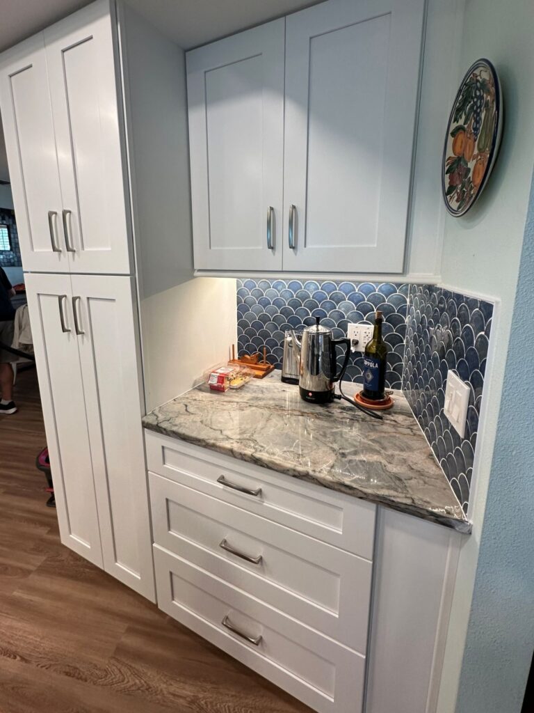 Crowned Cabinets-Luxury Cabinets Dunedin - Kitchen Cabinets Coffee Nook